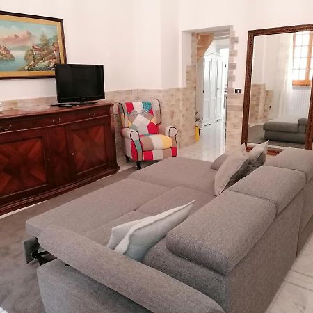 Centro Storico Mare Fuori Villa Brindisi Buitenkant foto