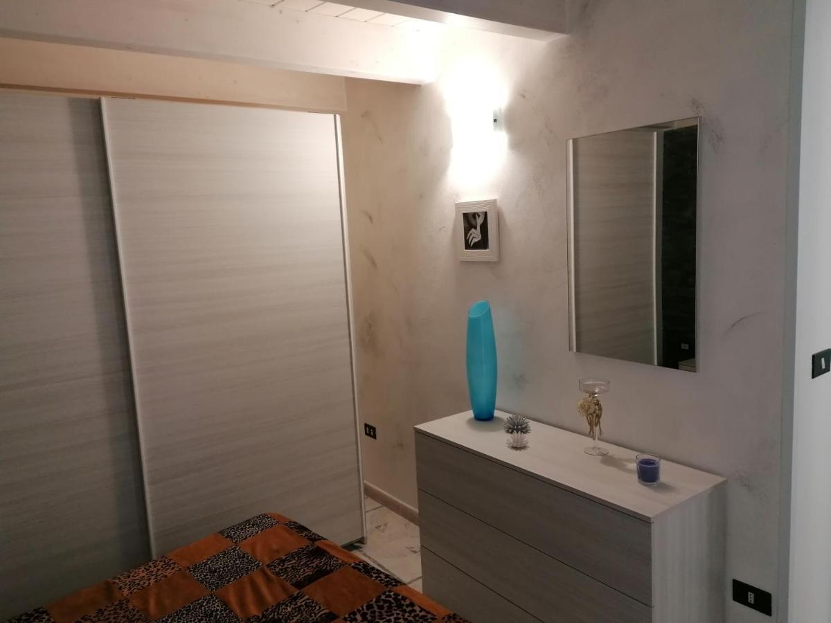 Centro Storico Mare Fuori Villa Brindisi Buitenkant foto