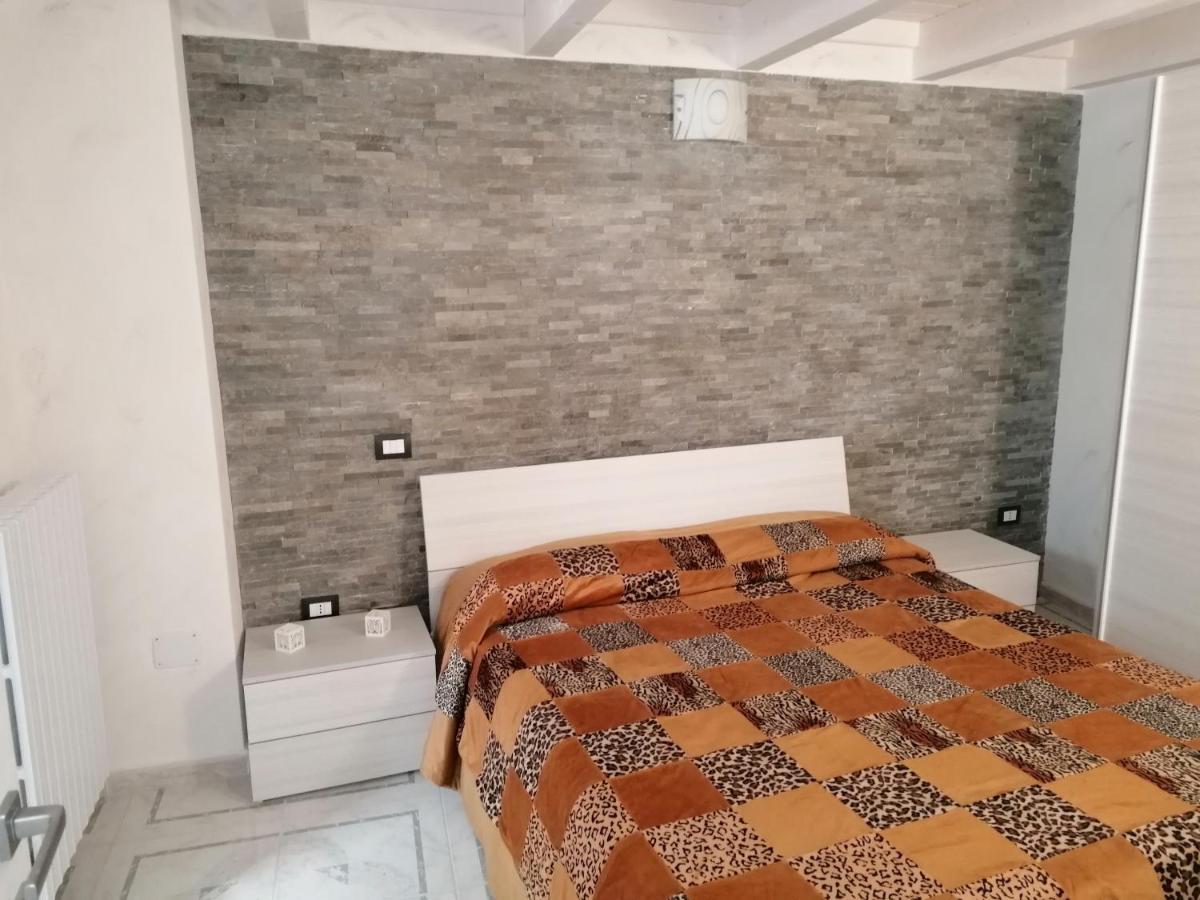 Centro Storico Mare Fuori Villa Brindisi Buitenkant foto