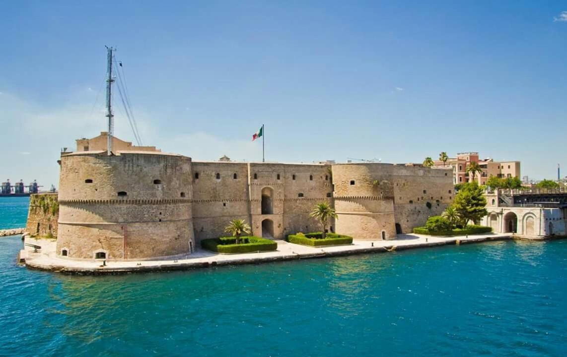 Centro Storico Mare Fuori Villa Brindisi Buitenkant foto