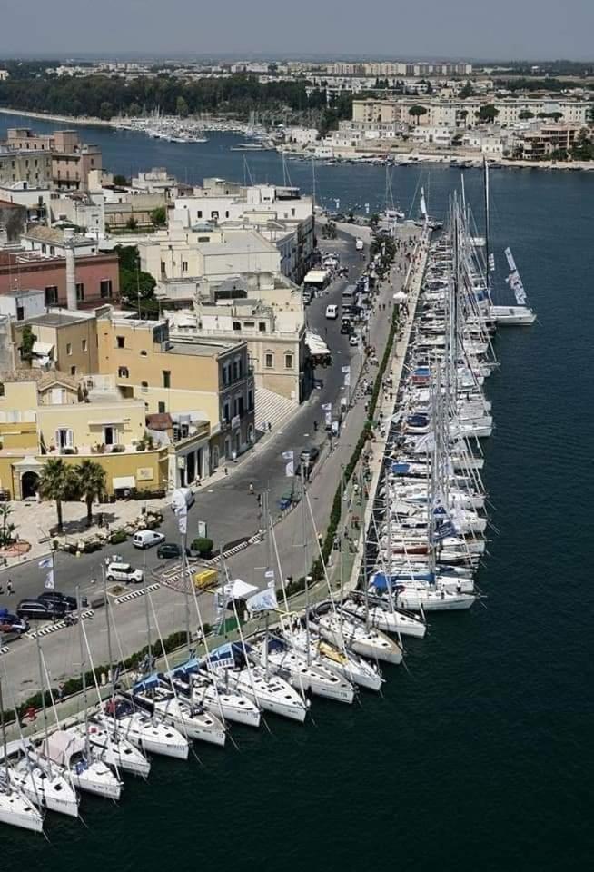 Centro Storico Mare Fuori Villa Brindisi Buitenkant foto