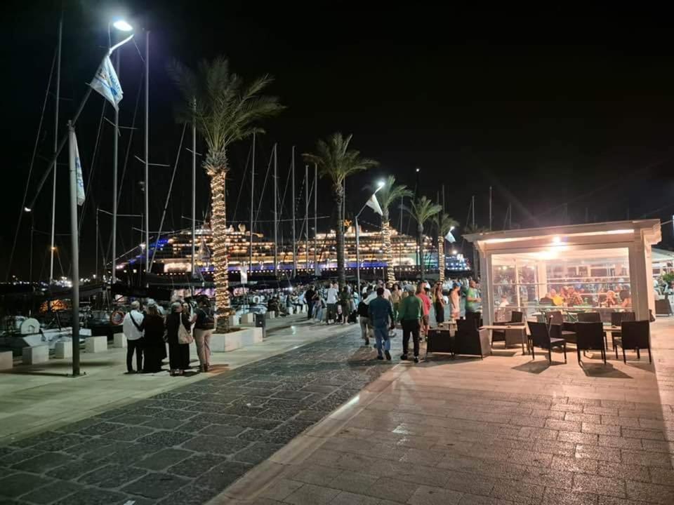 Centro Storico Mare Fuori Villa Brindisi Buitenkant foto
